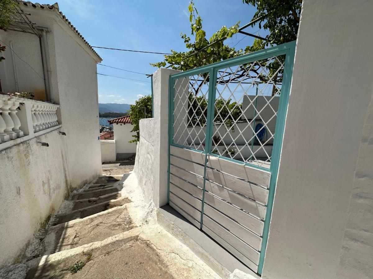 Brinia Cosy Apartment Πόρος Εξωτερικό φωτογραφία