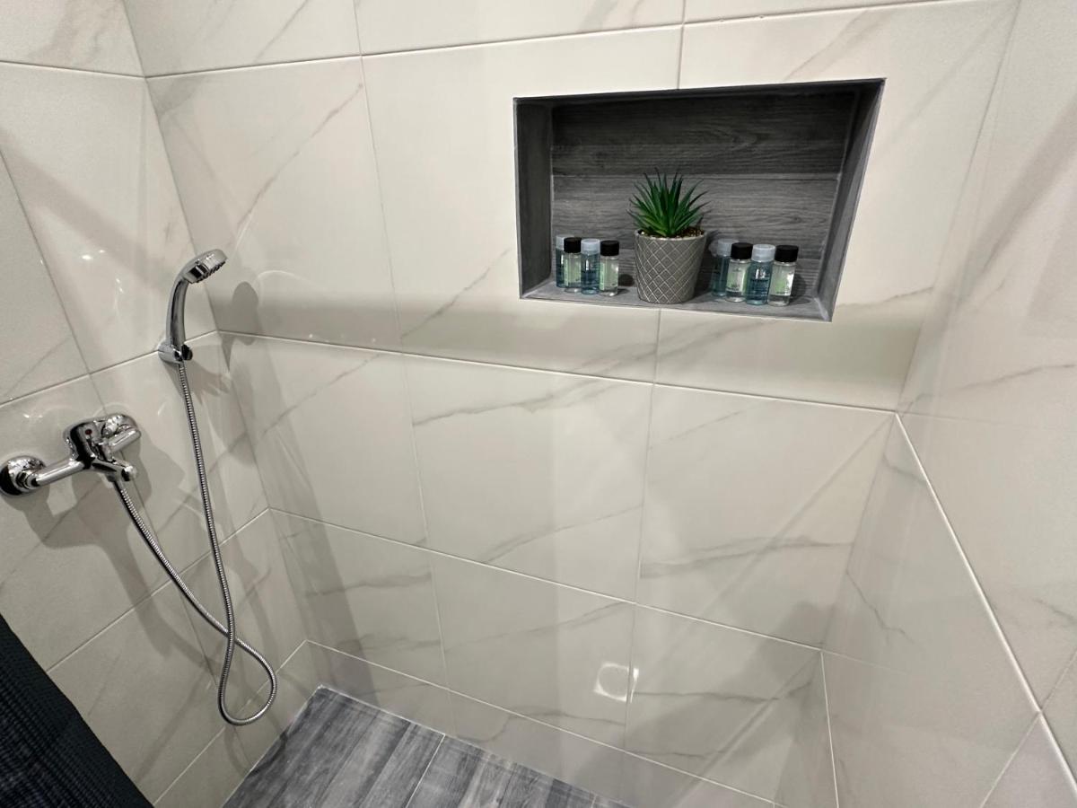 Brinia Cosy Apartment Πόρος Εξωτερικό φωτογραφία
